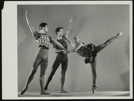 Onam egilib, ogli uni xohladi, keyin qoshnisi yoki opasi keldi. Porno onlayn